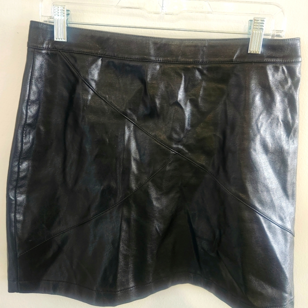 Guanyy Leather Mini Skirt